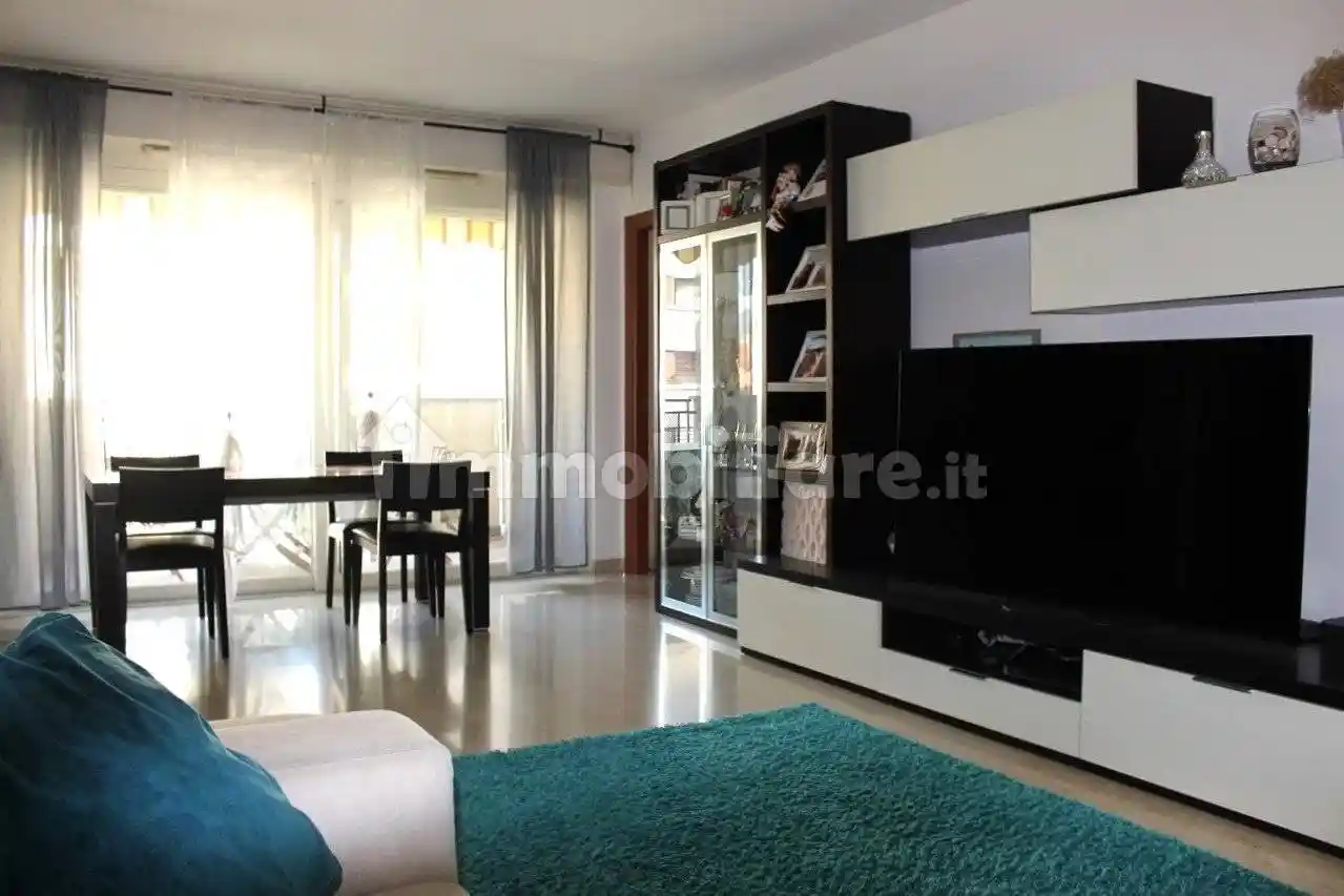 Quadrilocale via Fratelli Rizzardi 37, Trenno, Milano - foto 5