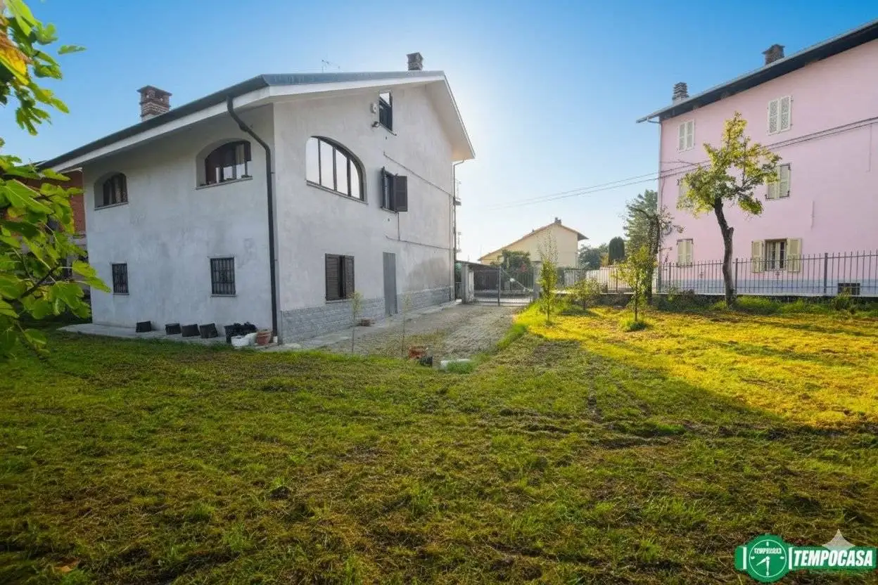 Casa indipendente in vendita a Rocca Canavese
