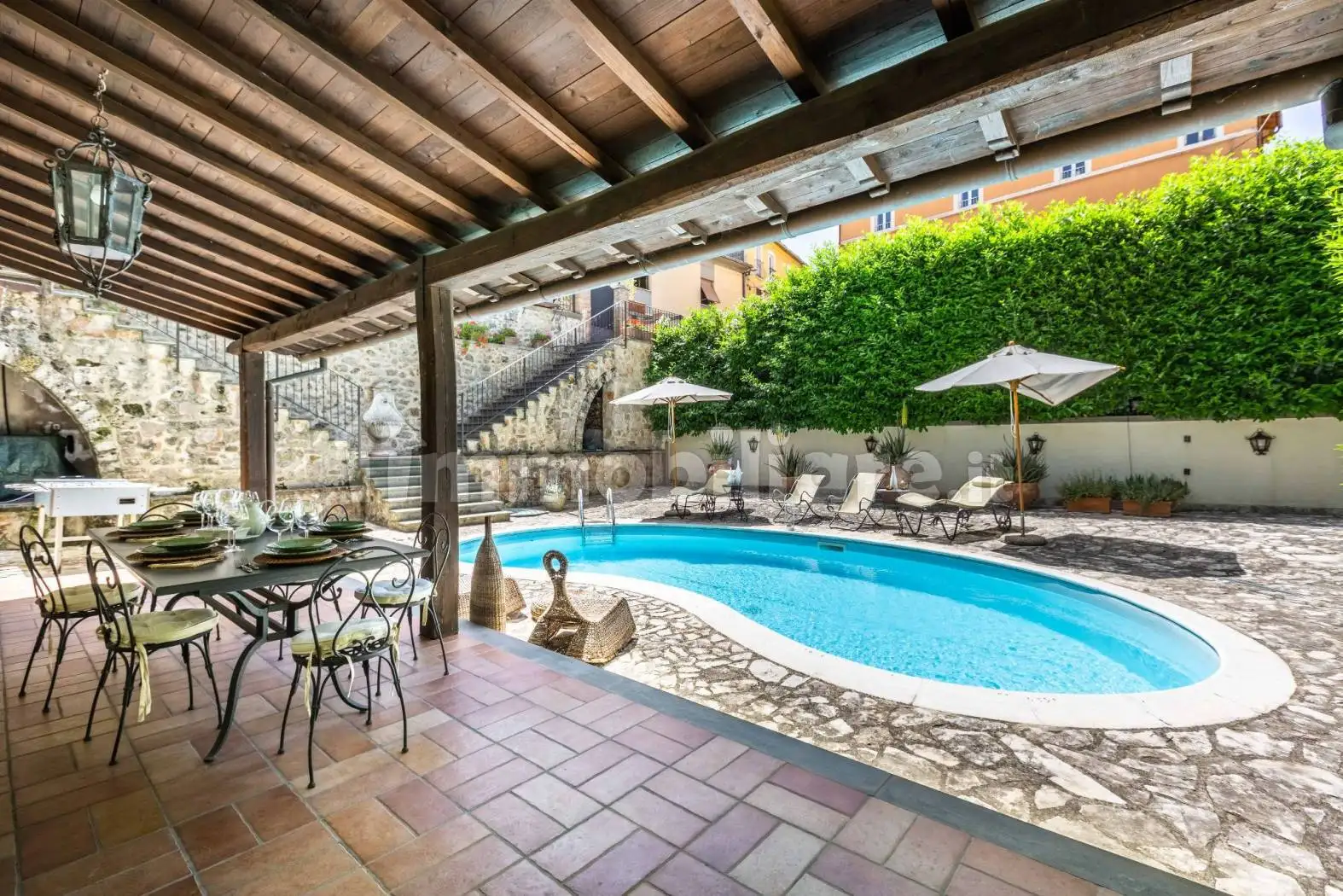 Villa in vendita a Castelnuovo di Farfa