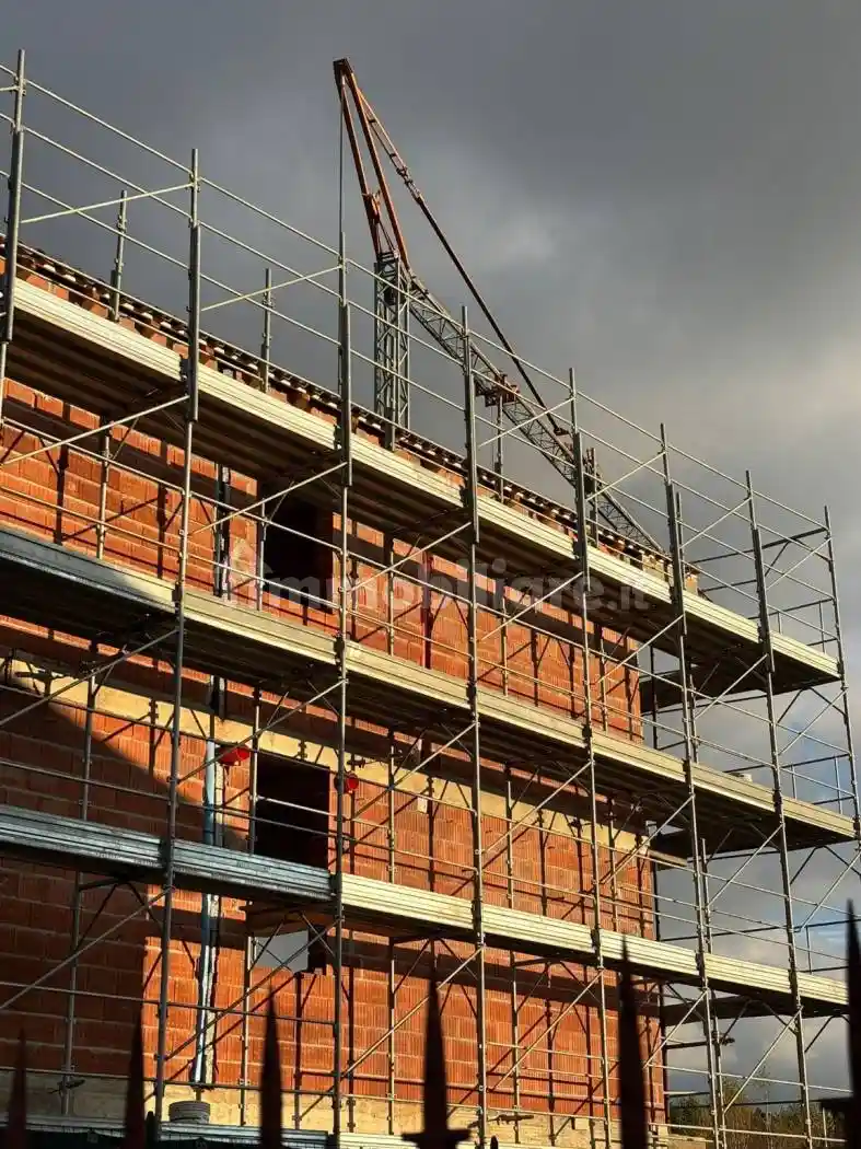 Appartamento in vendita a Vedano Olona