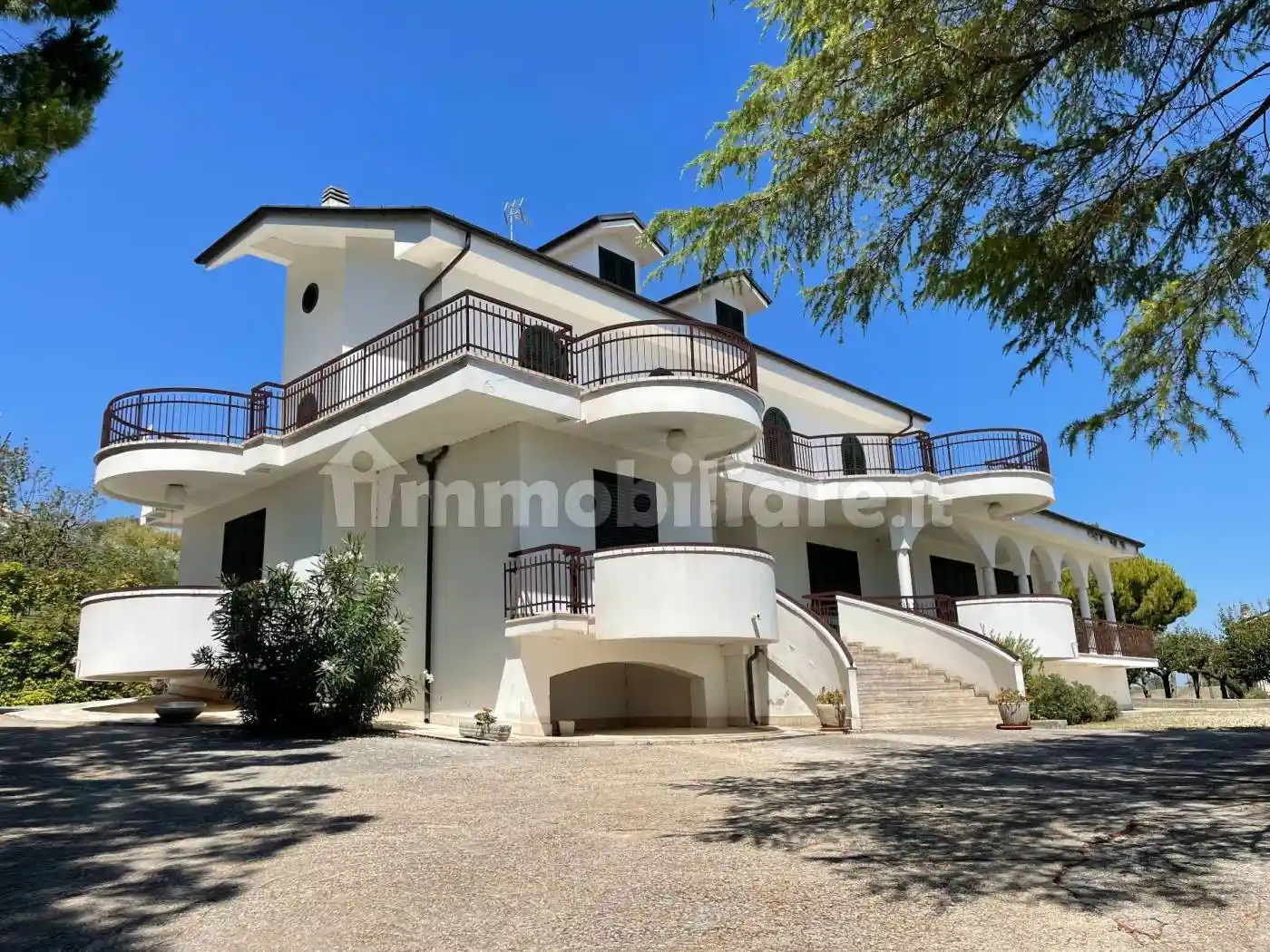 Casa indipendente in vendita a Fermo