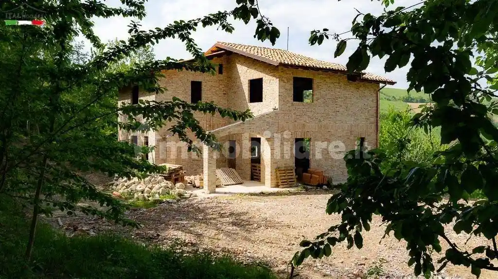 Rustico, nuovo, 250 m², Castignano - foto 3