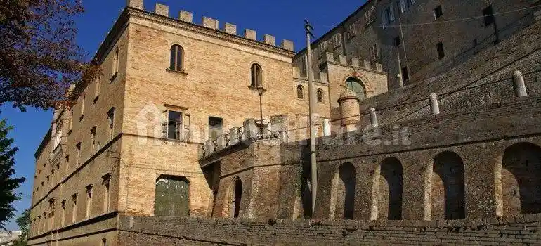 Casa indipendente in vendita a Montalto delle Marche