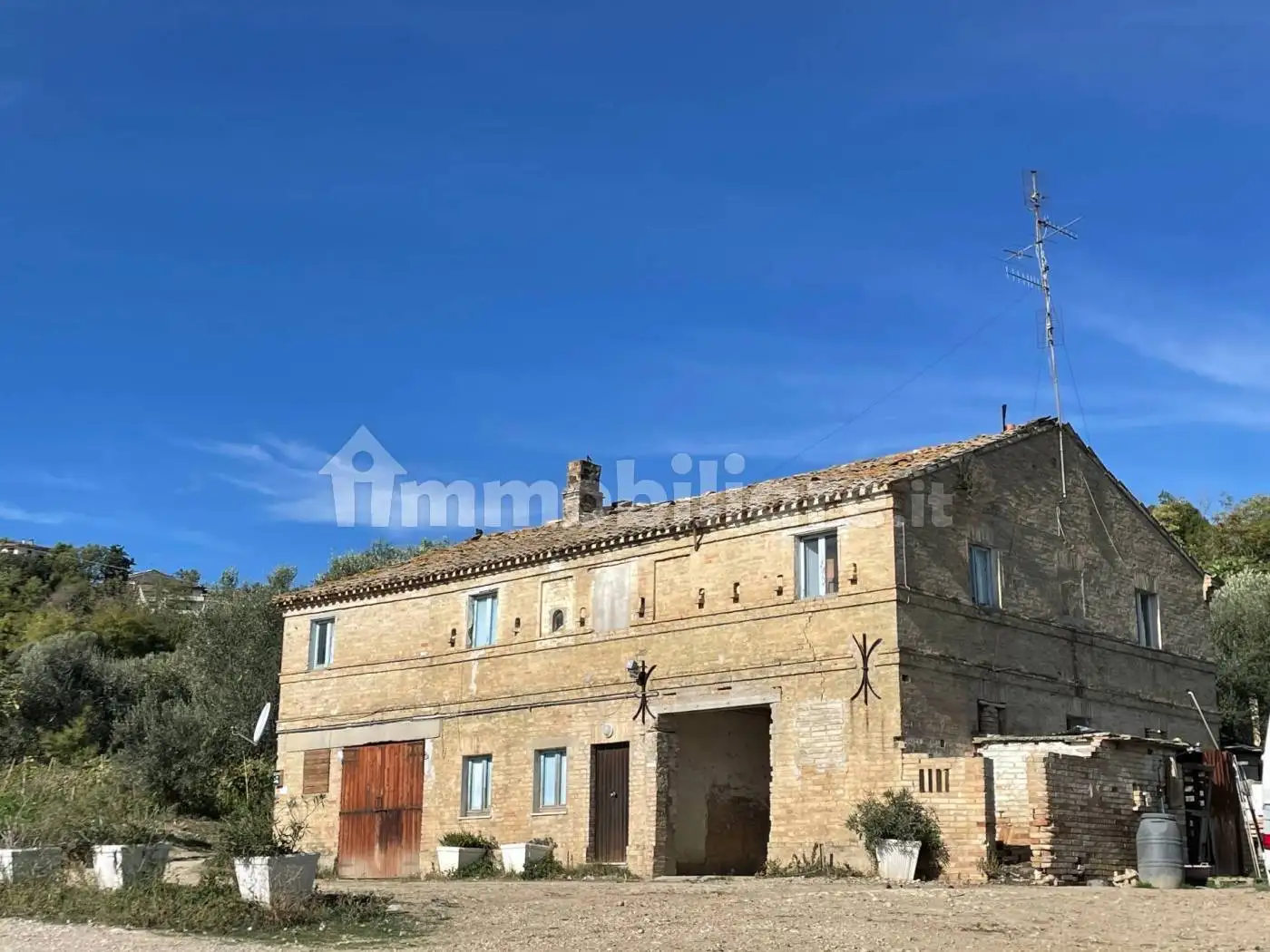 Rustico - Casale in vendita a Altidona