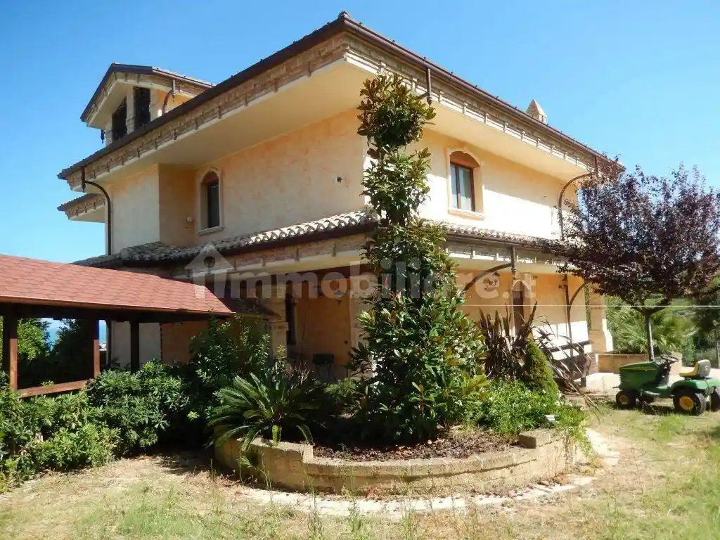 Villa unifamiliare, ottimo stato, 500 m², Colonnella - foto 4