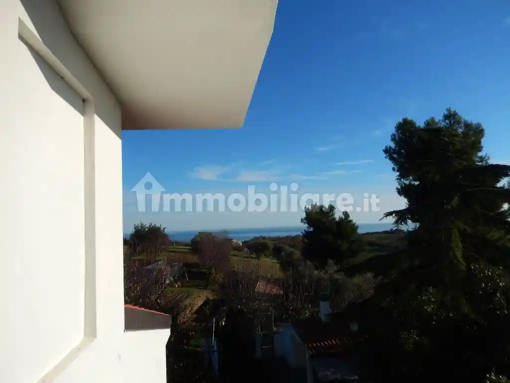 Terratetto unifamiliare Contr.da Sant'Andrea, Cupra Marittima - foto 2