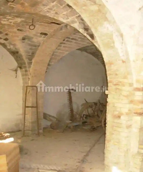 Rustico, da ristrutturare, 400 m², Centro, Mosciano Sant'Angelo - foto 3