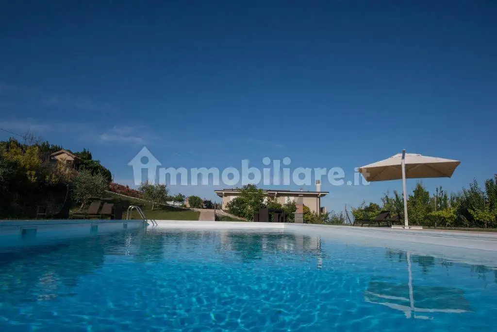 Villa in affitto a Cupra Marittima