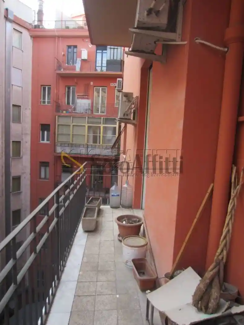 Appartamento via Roberto Bracco 6, Porto - Municipio, Napoli - foto 2