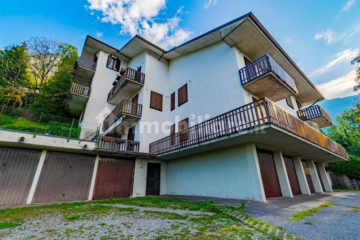 Trilocale via Alessandro Manzoni, Centro, Cornalba - foto 2