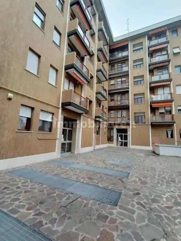 Monolocale ottimo stato, primo piano, Quarto Cagnino, Milano - foto 2