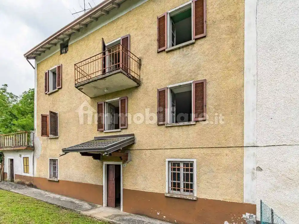 Casa indipendente in vendita a Sant'Omobono Terme