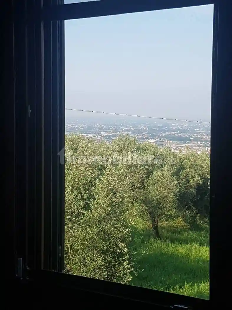 Casa indipendente in vendita a Montecatini-Terme