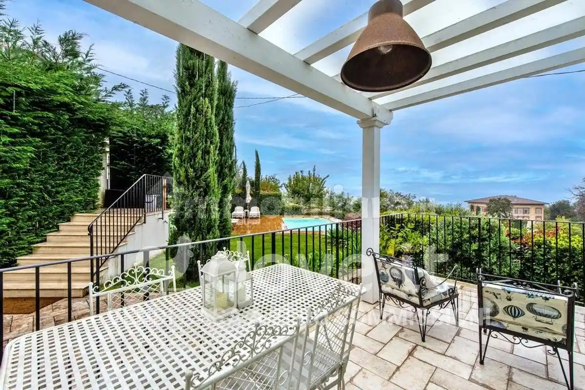 Villa in vendita a Pietrasanta