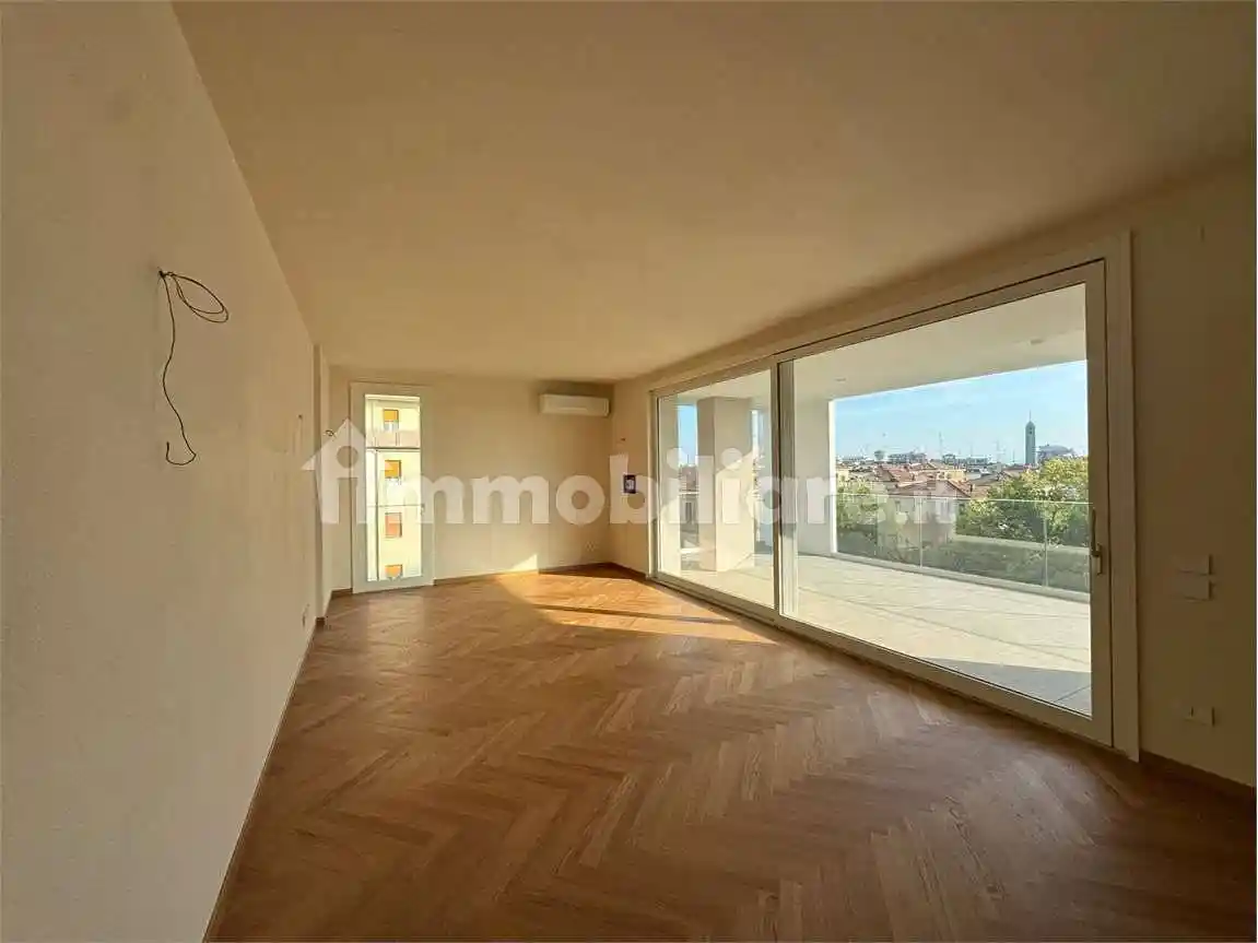 Appartamento in vendita a Modena