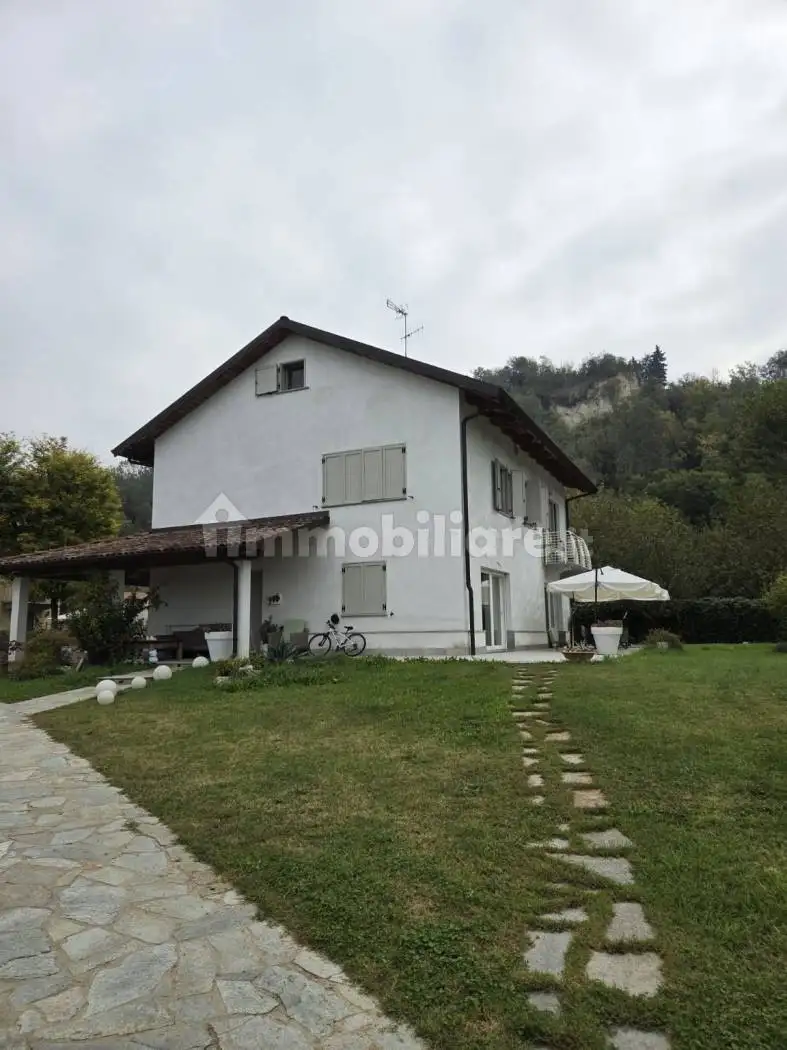 Villa in vendita a Asti