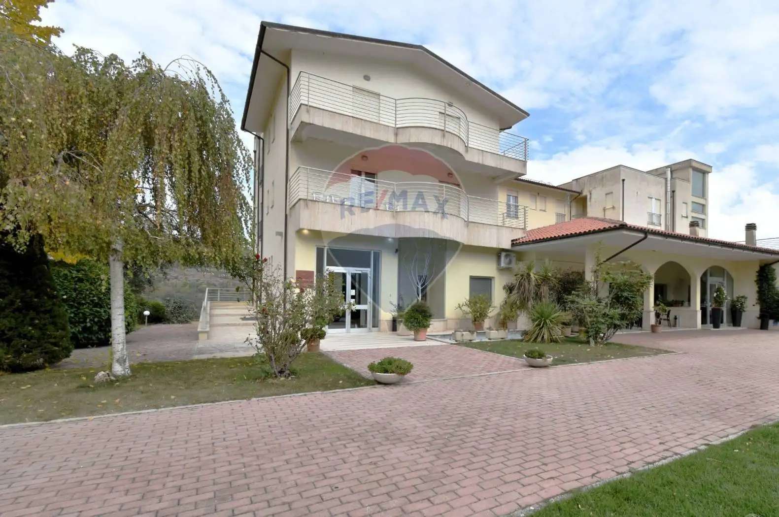 Palazzo - Edificio in vendita a Bugnara