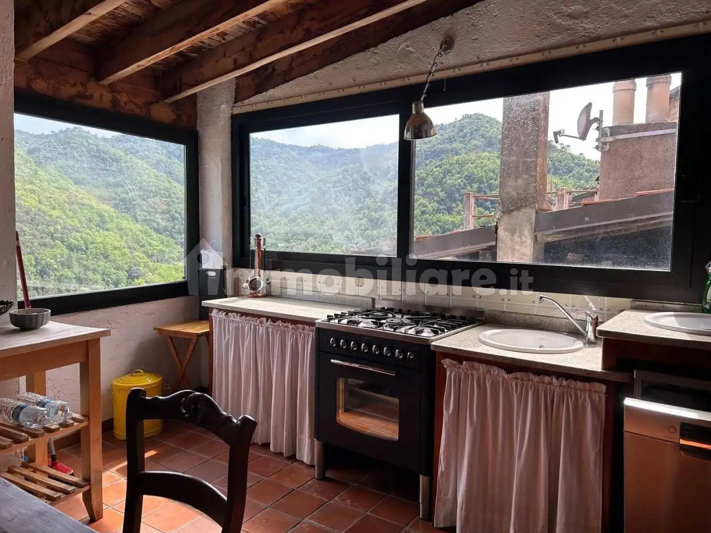 Trilocale via Martiri della Liberta, 124, Centro, Apricale - foto 4