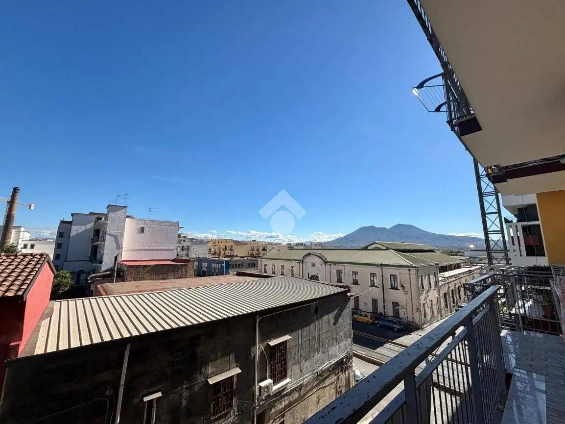 Appartamento in vendita a Napoli