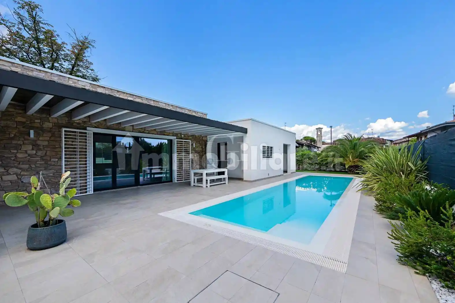 Villa in vendita a Padenghe sul Garda