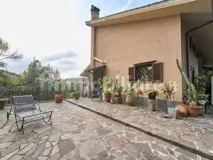 Villa in vendita a Trevignano Romano