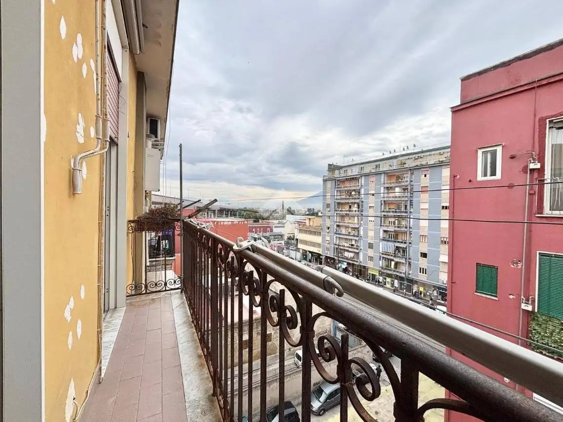 Appartamento in vendita a Napoli