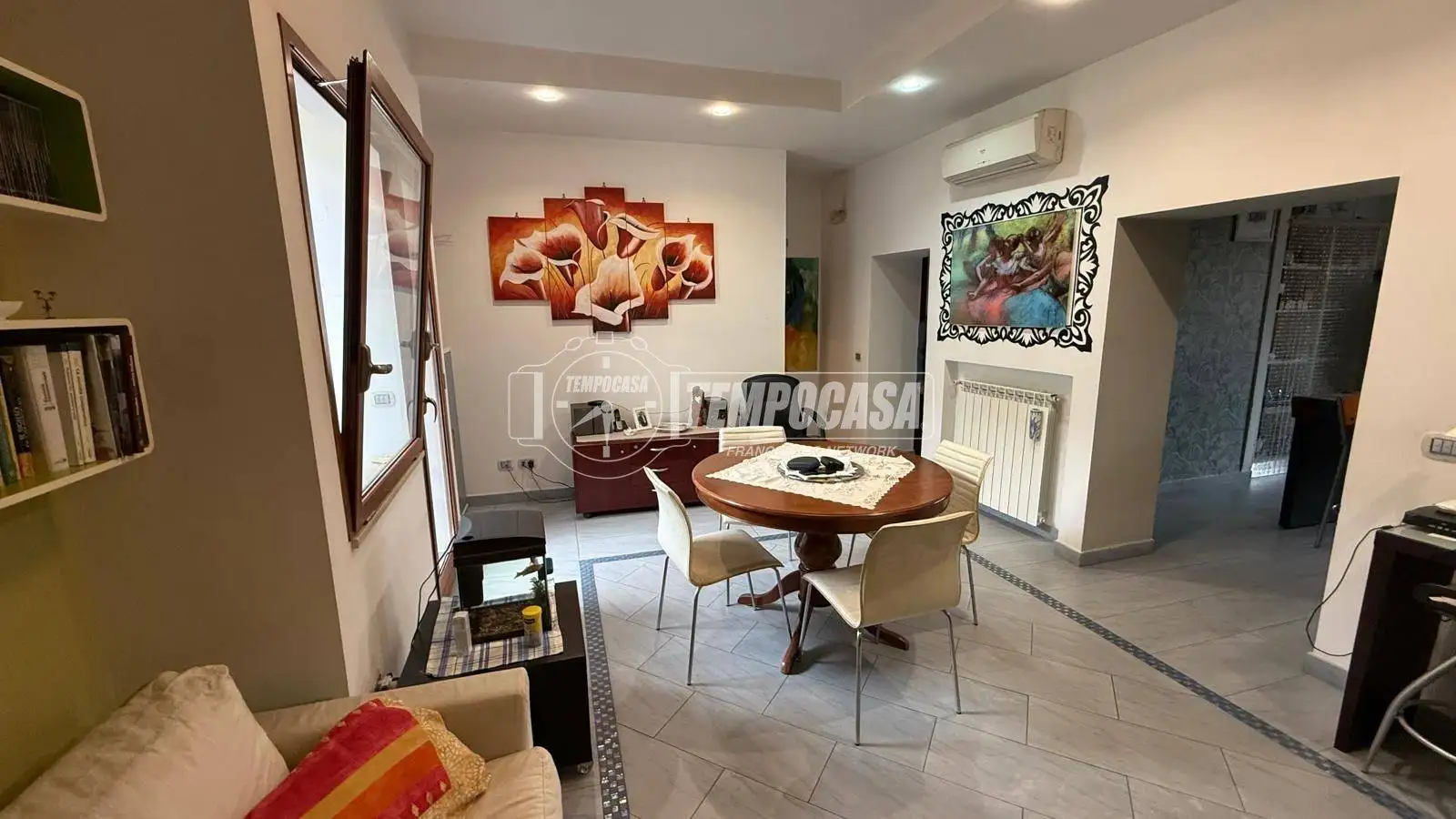 Appartamento in vendita a Napoli