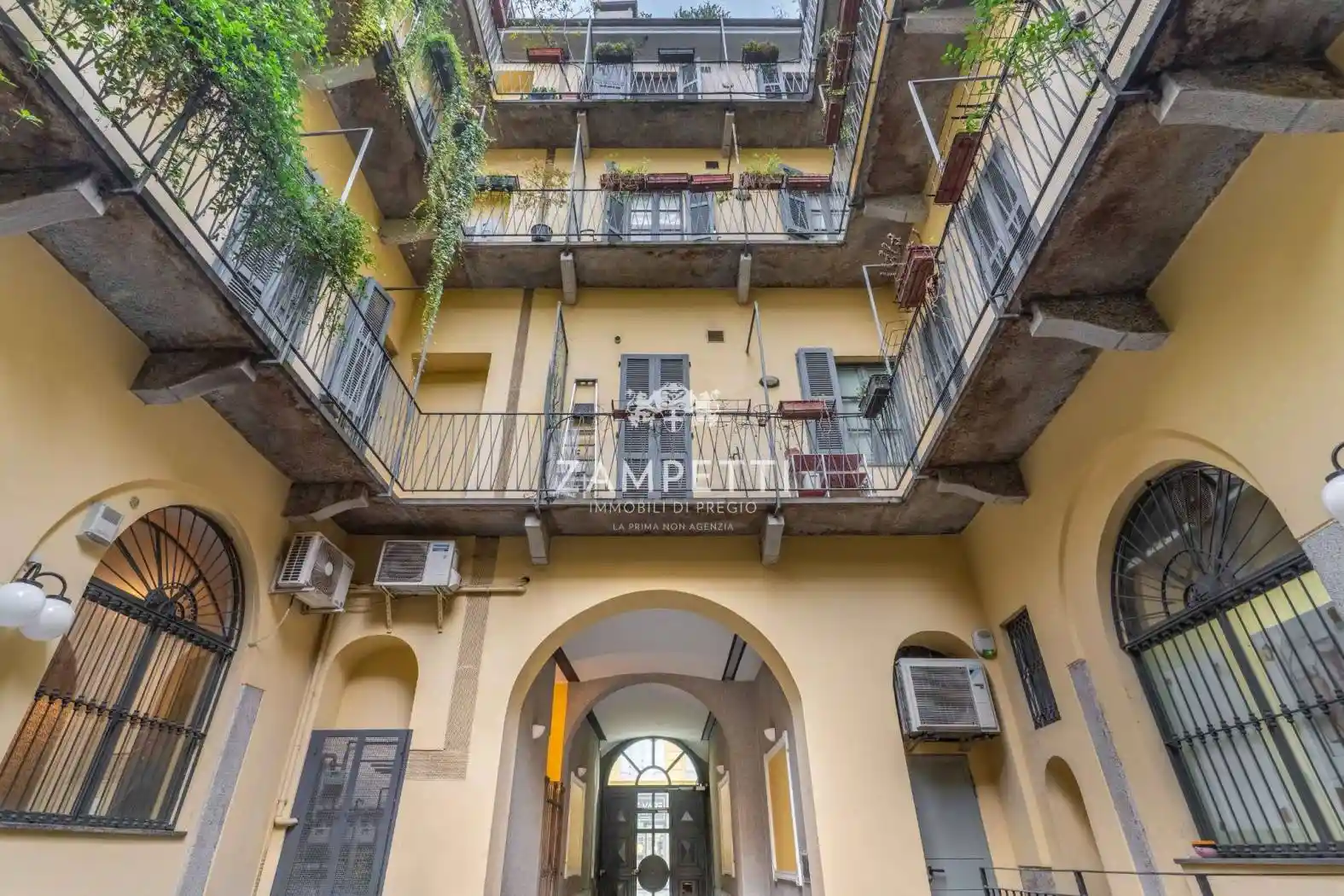 Quadrilocale via Cesare Correnti 26, Carrobbio, Milano - foto 4