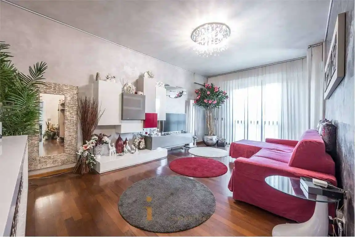 Appartamento in vendita a Modena