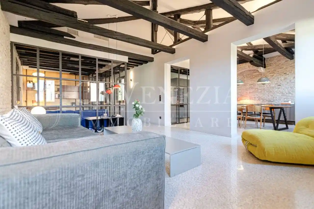 Appartamento in vendita a Venezia