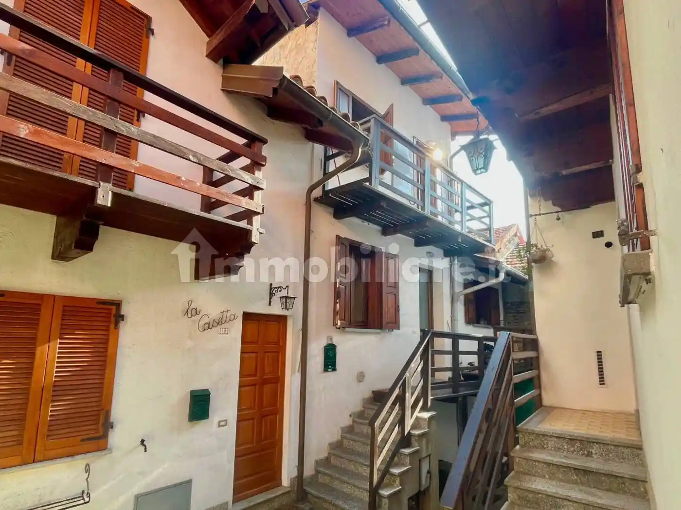 Casa indipendente in vendita a Ghiffa