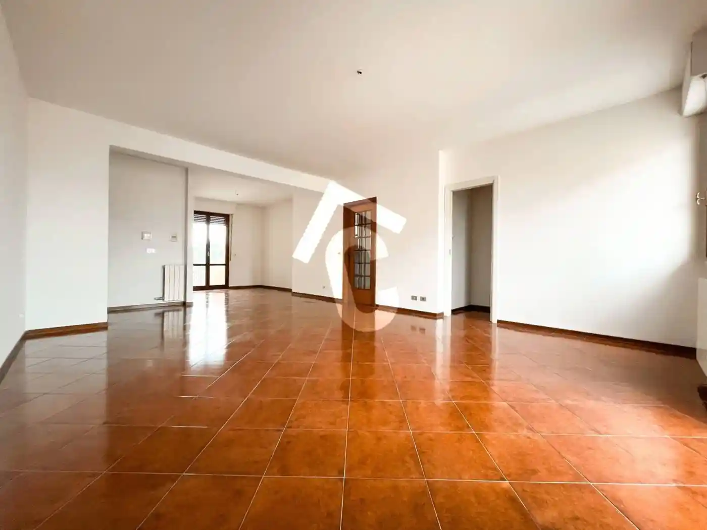 Trilocale buono stato, terzo piano, Porta Valle - Stazione, Jesi - foto 3