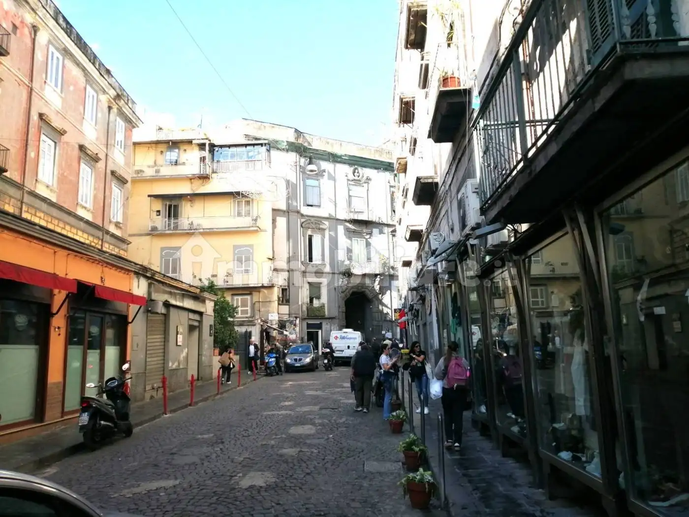 Appartamento in vendita a Napoli