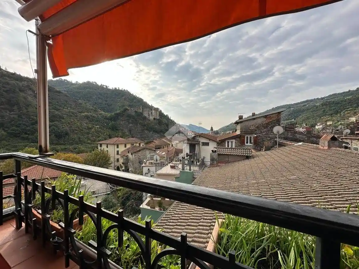 Trilocale vicolo Cantone 4, Dolceacqua - foto 3