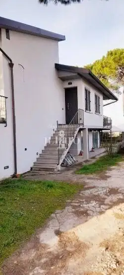 Villa in vendita a Campi Bisenzio