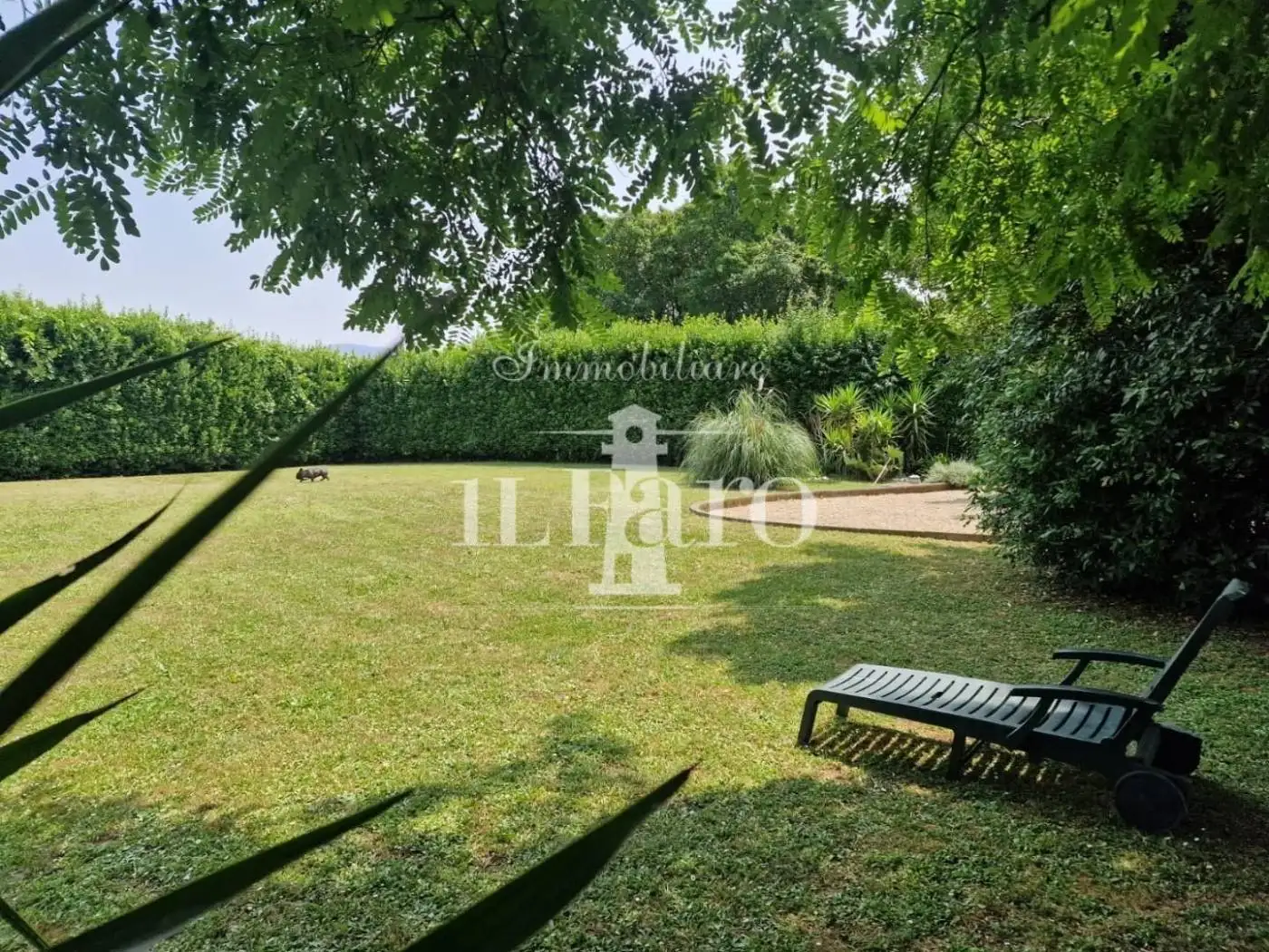 Casa indipendente in vendita a Campi Bisenzio