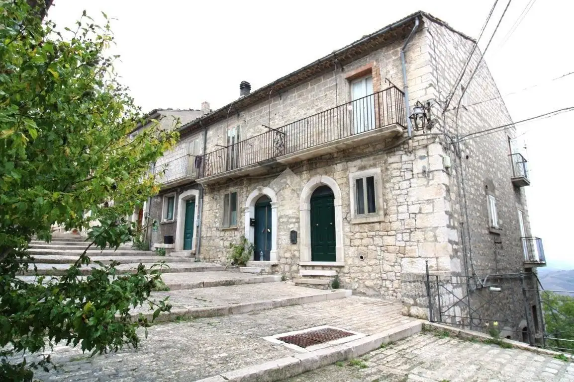 Casa indipendente in vendita a Oratino
