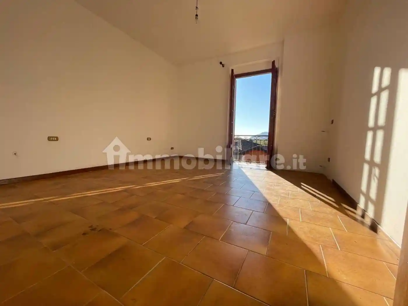 Terratetto plurifamiliare via Brigate Partigiane, Piano Di Follo, Follo - foto 2