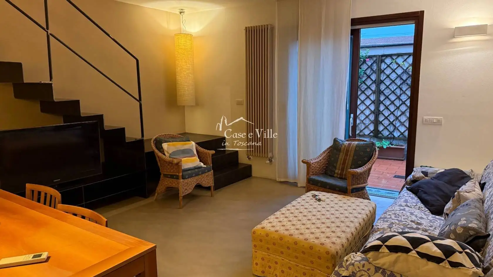 Casa indipendente in affitto a Prato