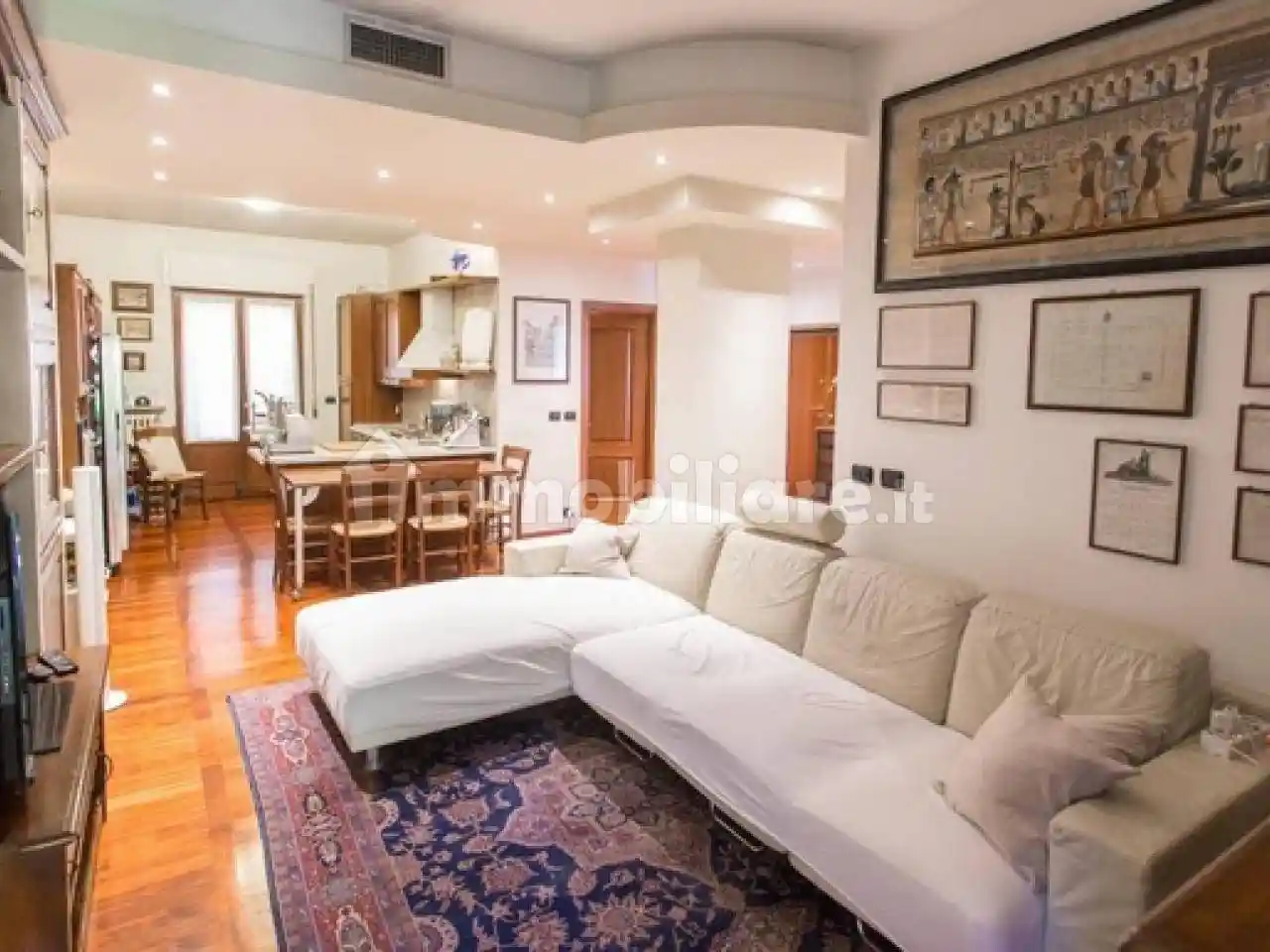 Appartamento in vendita a Piacenza