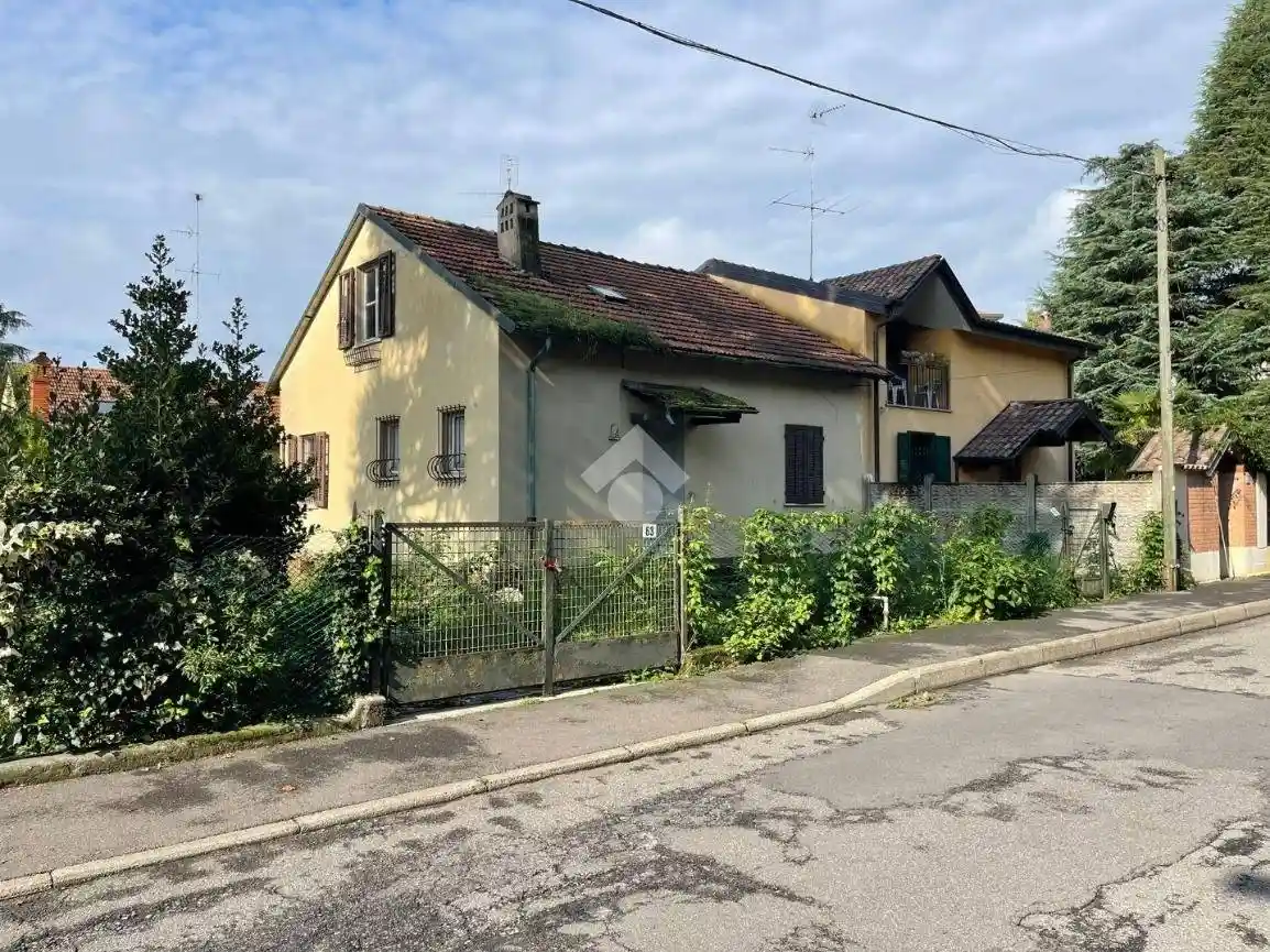 Villa in vendita a Legnano