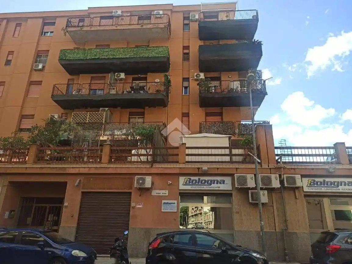 Appartamento in vendita a Palermo