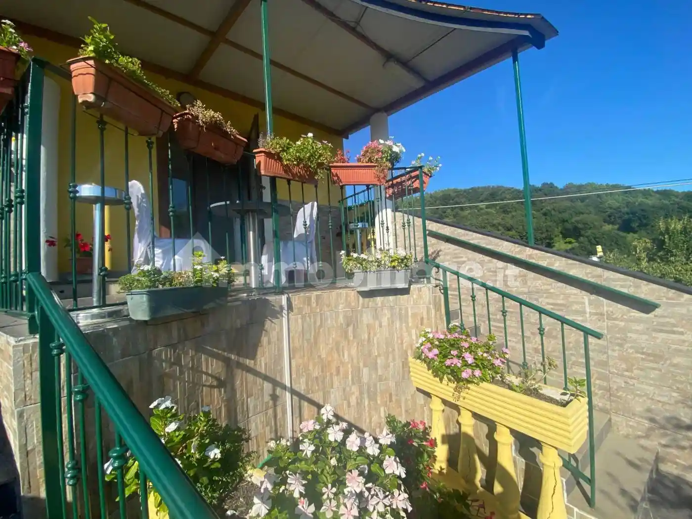 Palazzo - Edificio in vendita a Genova