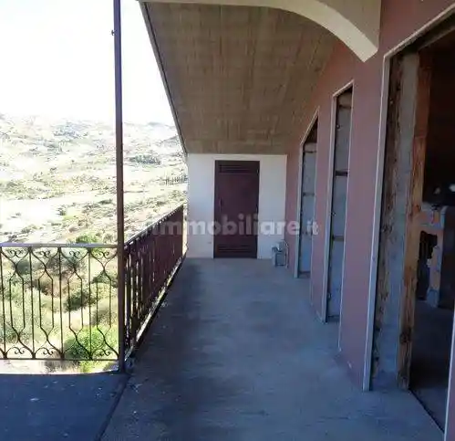 Appartamento in vendita a Bronte