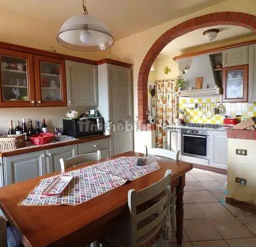 Villa in vendita a Pisa