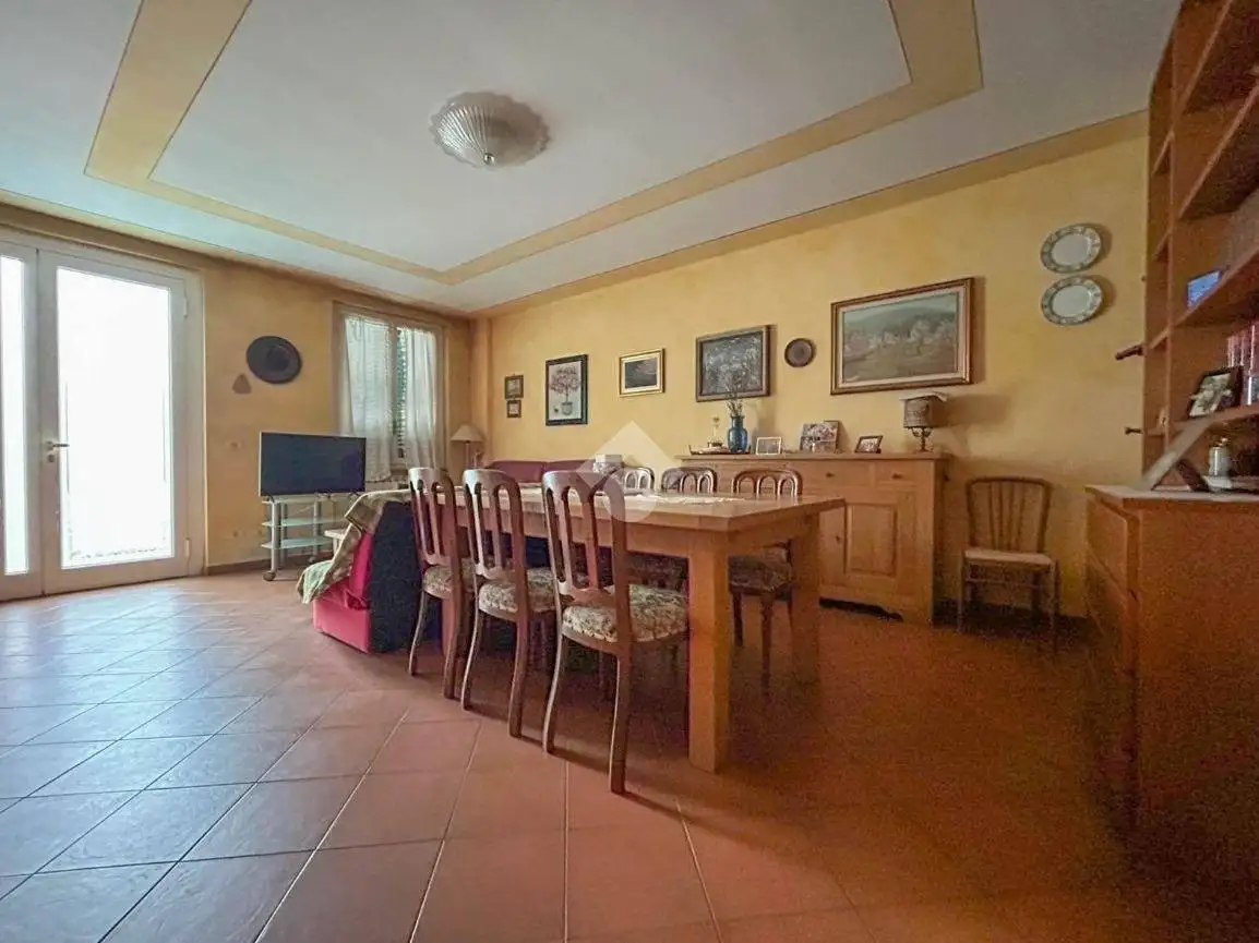 Trilocale via XXVI Aprile 5, Centro, Bagnolo Mella - foto 4