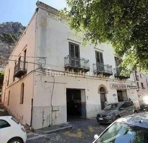 Appartamento in vendita a Cefalù