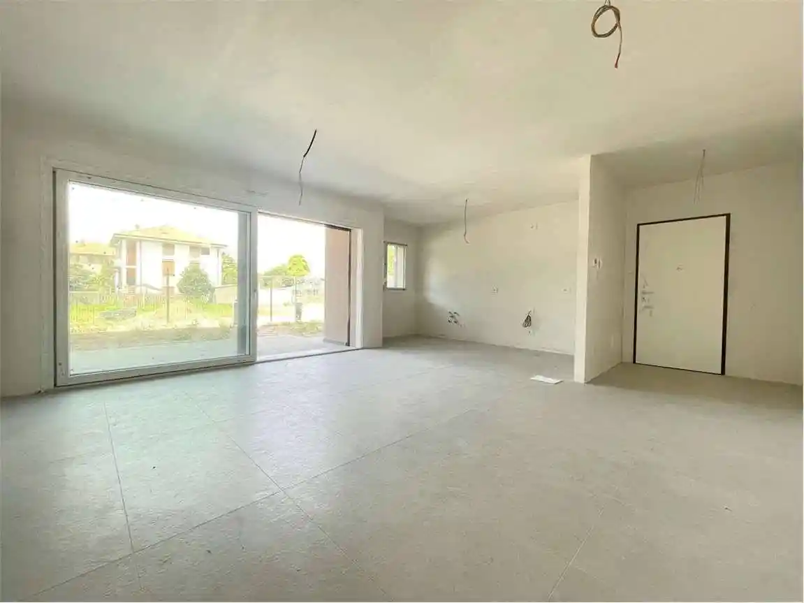 Appartamento in vendita a Lomazzo