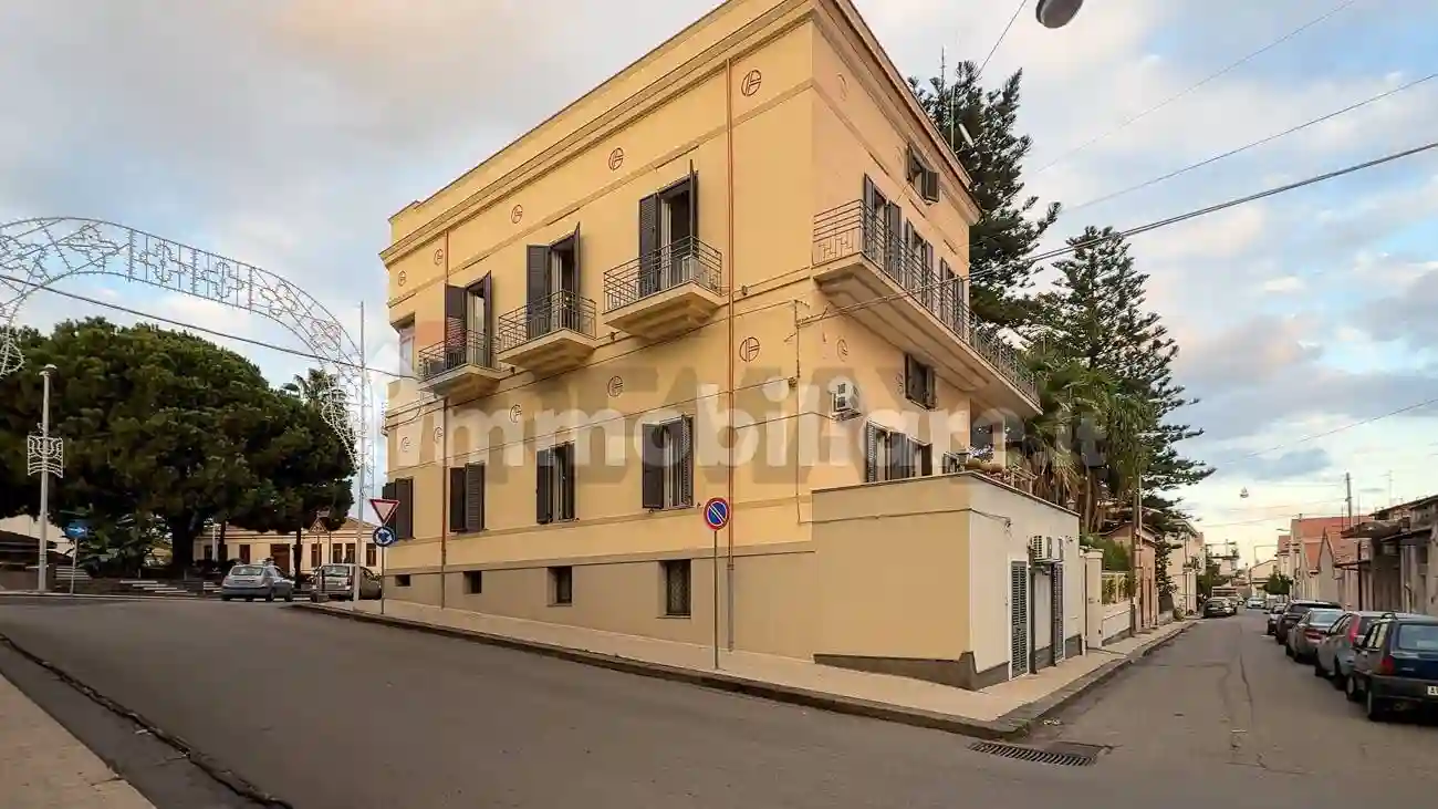 Palazzo - Edificio - foto 2