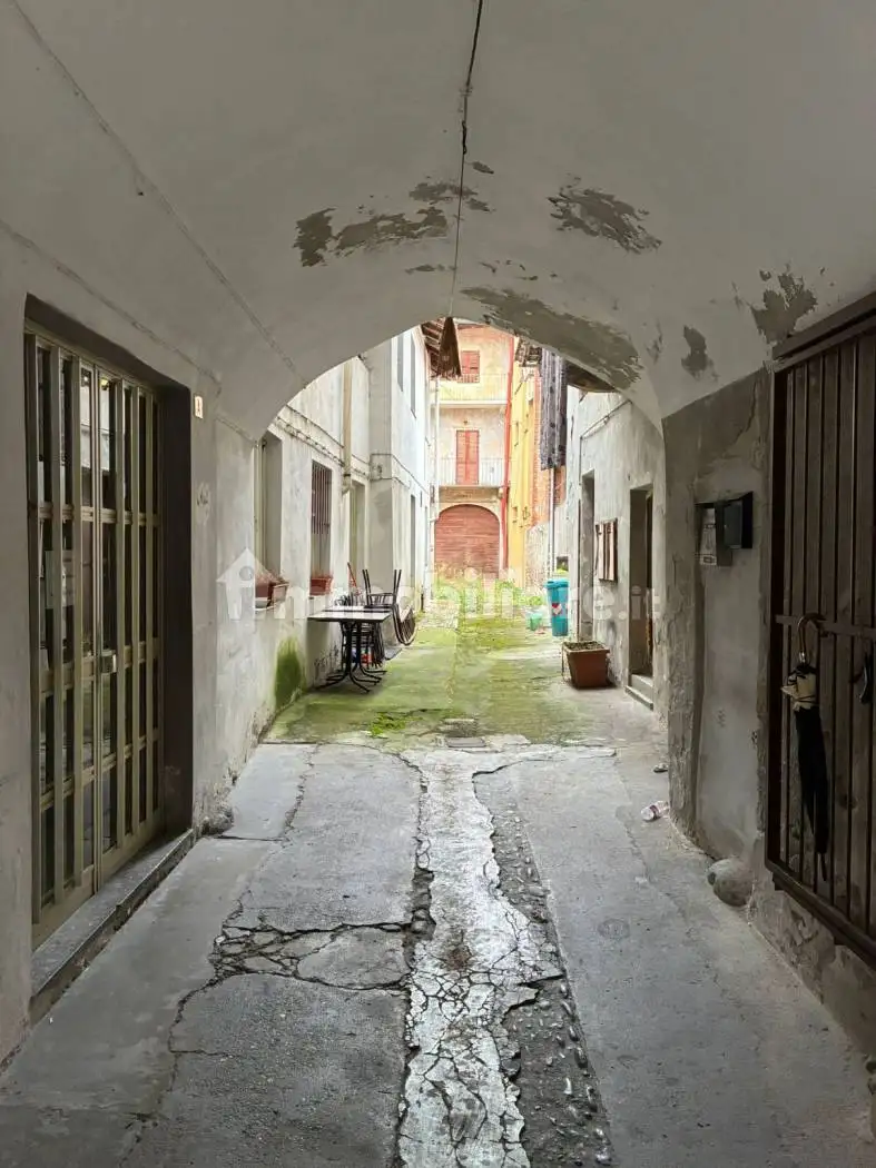 Casa indipendente in vendita a Gattinara